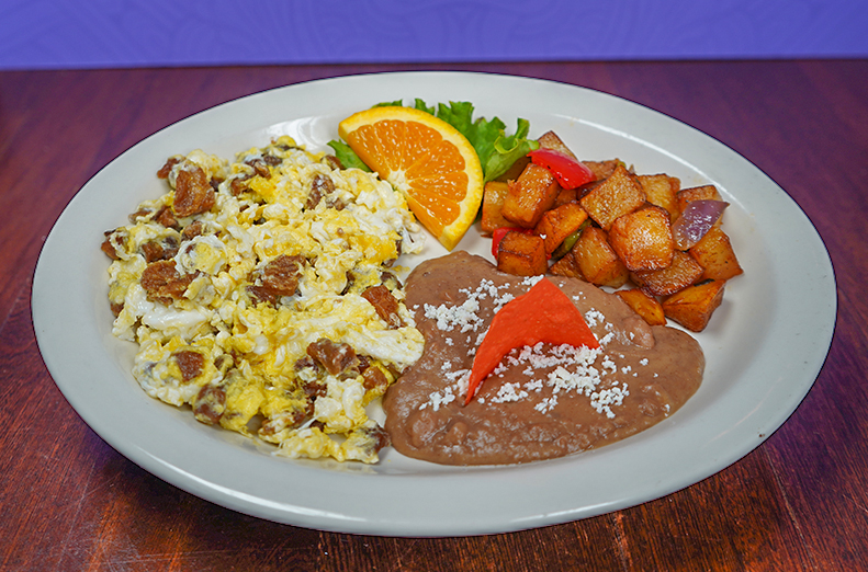 Huevos con Chicharrón